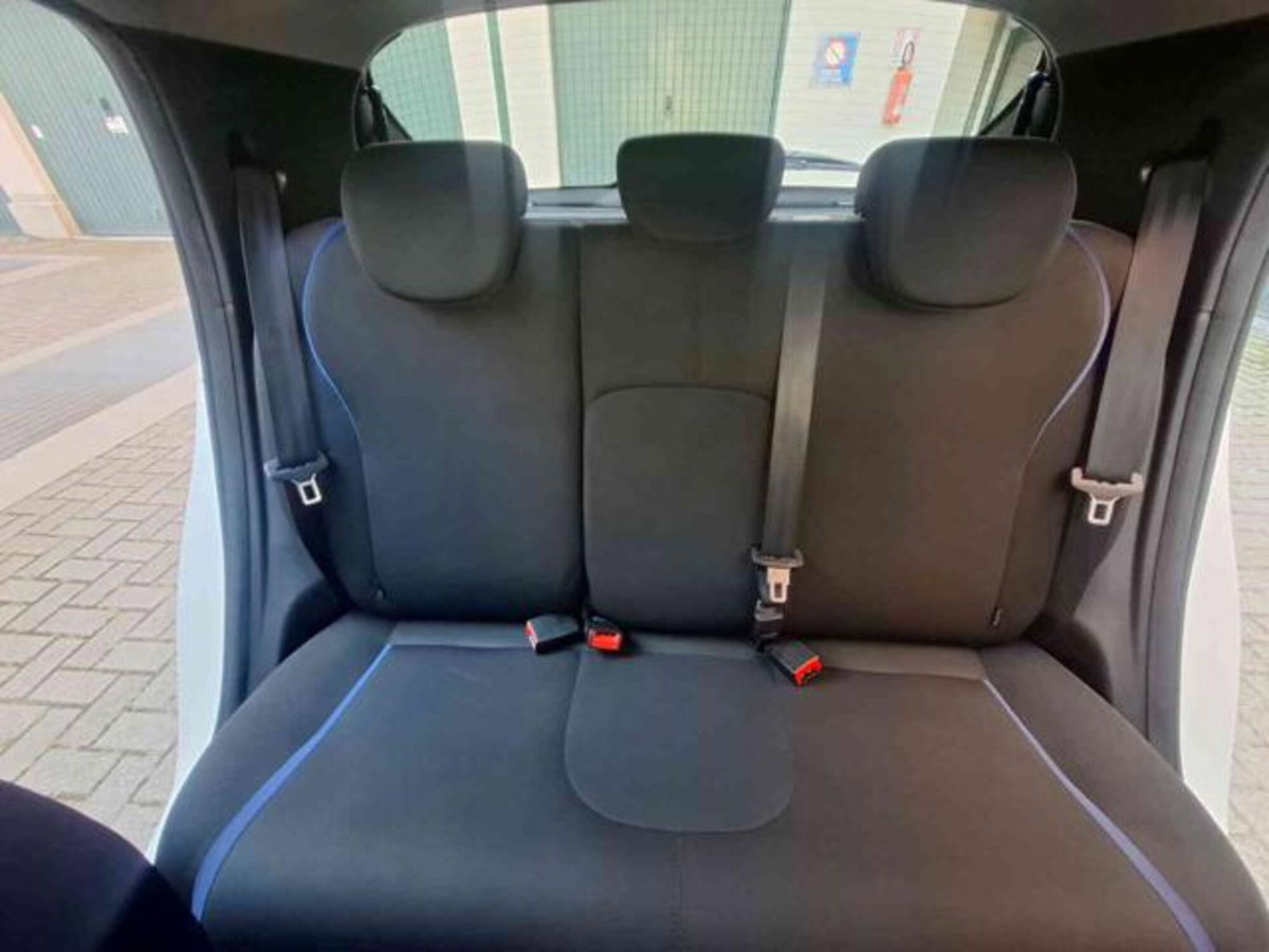 Lancia Ypsilon 1.2 69 CV 5 porte GPL Ecochic Gold (18)