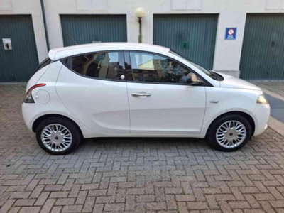 Lancia Ypsilon 1.2 69 CV 5 porte GPL Ecochic Gold (8)