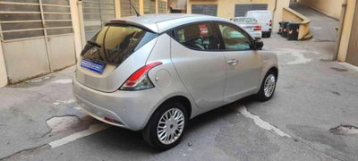 Lancia Ypsilon 1.2 69 CV 5 porte Gold (4)