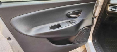 Lancia Ypsilon 1.2 69 CV 5 porte Gold (9)