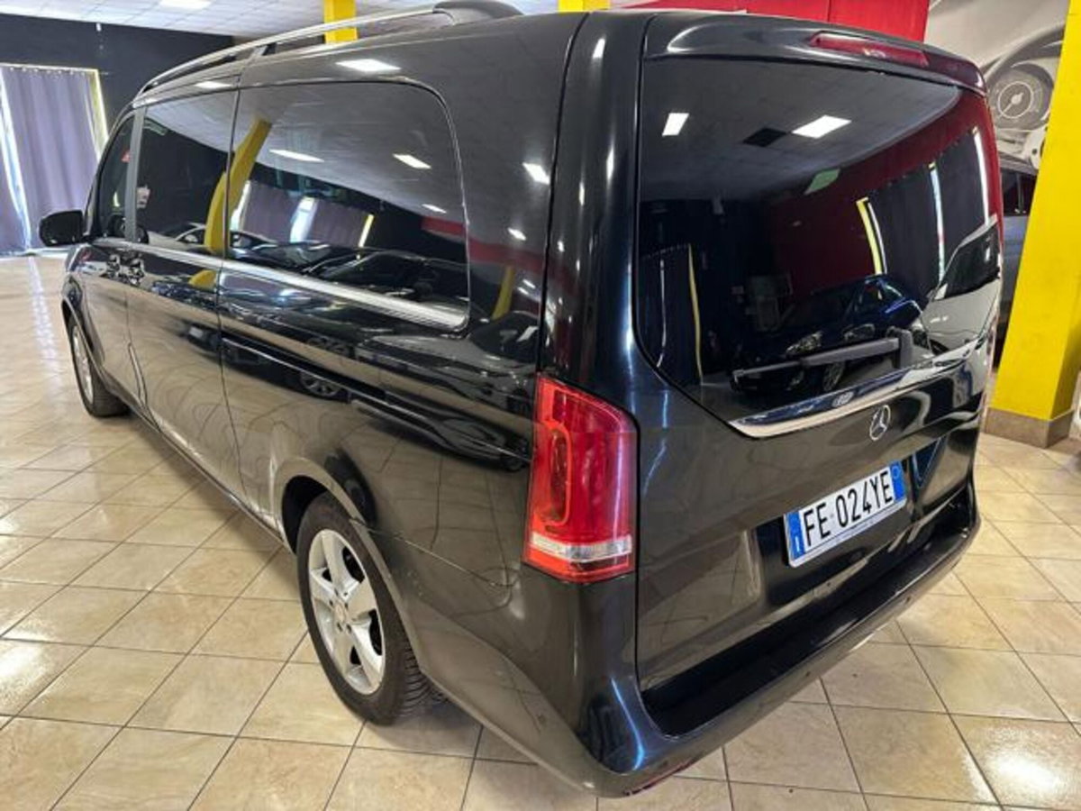 Mercedes-Benz Classe V 220 CDI Executive Extralong (4)