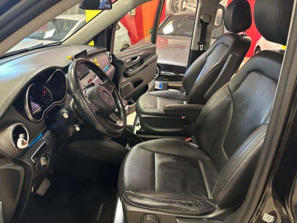 Mercedes-Benz Classe V 220 CDI Executive Extralong (7)