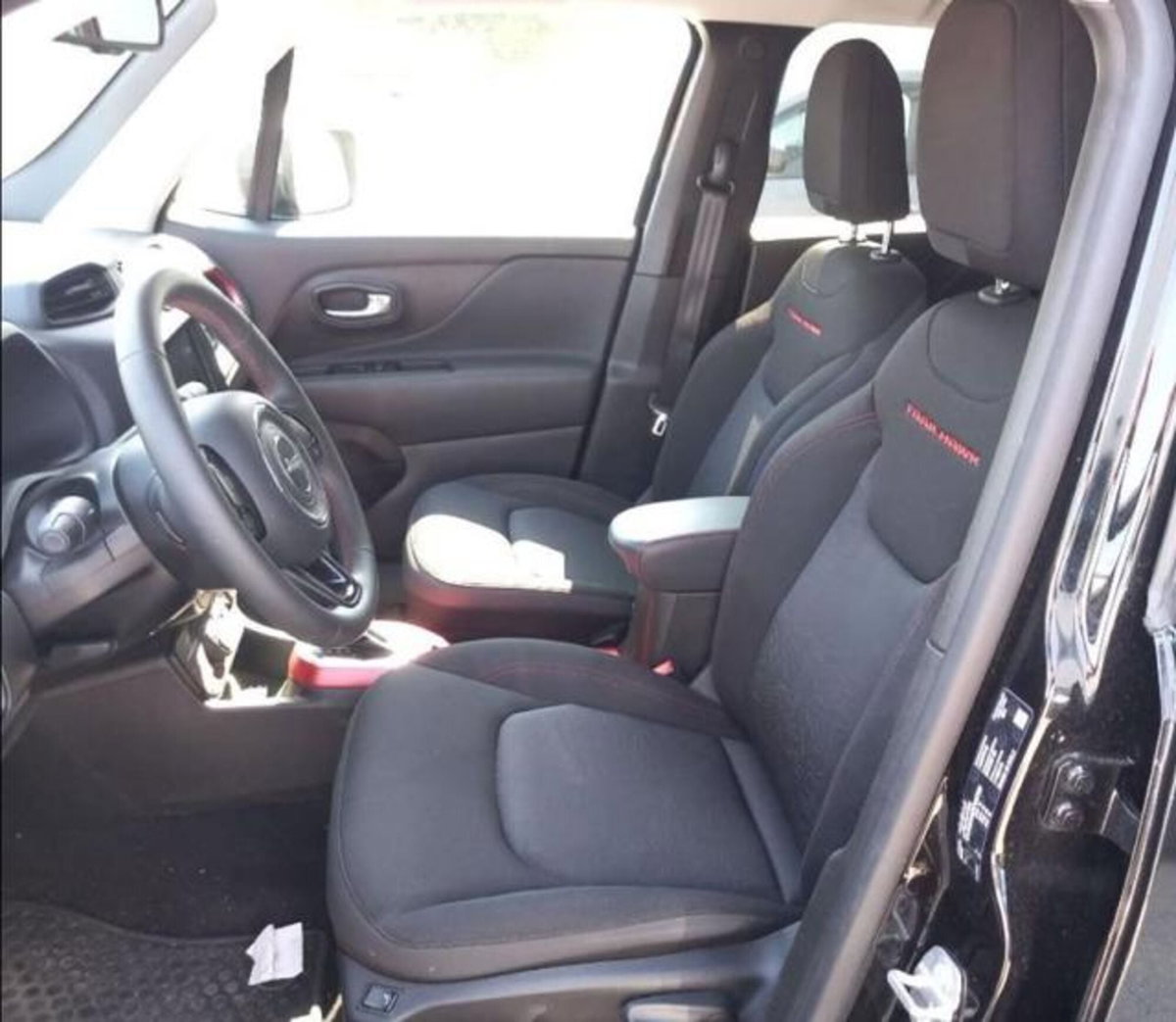 Jeep Renegade 1.3 t4 phev Trailhawk 4xe at6 (6)