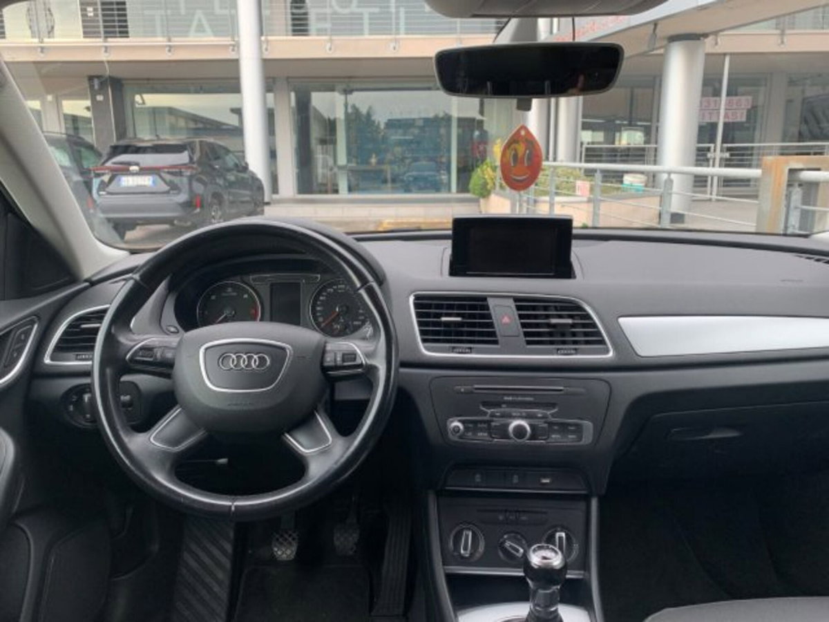 Audi Q3 2.0 TDI 150 CV (10)