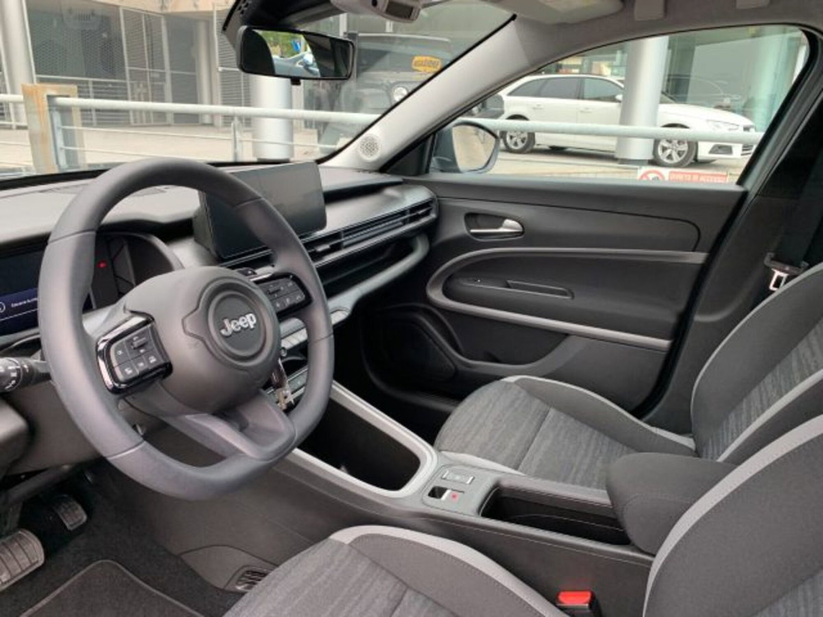 Jeep Avenger 1.2 turbo Longitude fwd 100cv (5)
