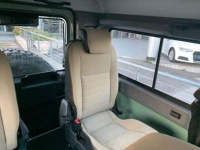 Land Rover Defender 110 2.2 TD4 Station Wagon Heritage Edition N1 (10)