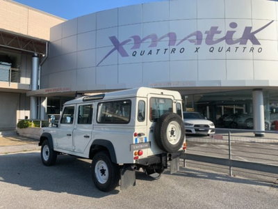 Land Rover Defender 110 2.5 Td5 cat Station Wagon (4)