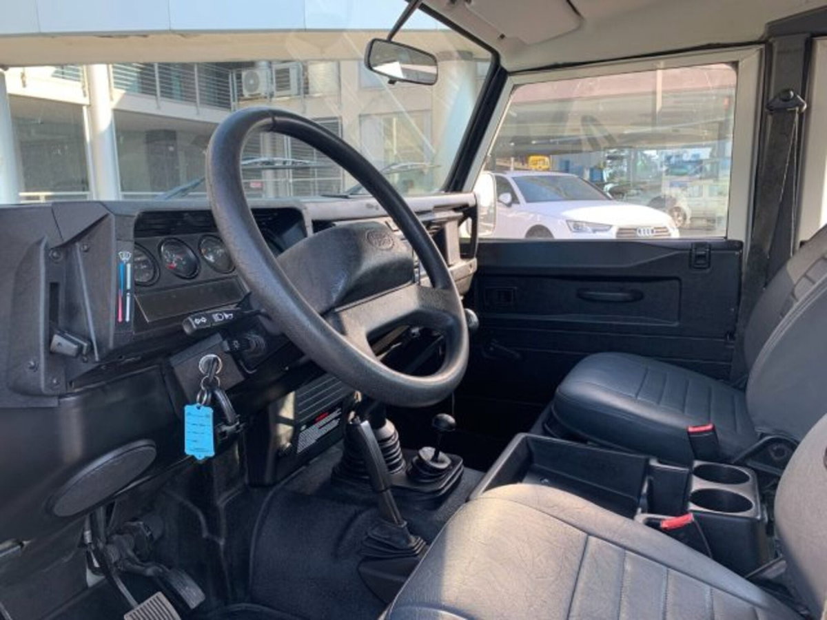 Land Rover Defender 110 2.5 Td5 cat Station Wagon (7)