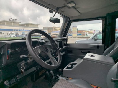 Land Rover Defender 110 2.5 Td5 cat Station Wagon (6)