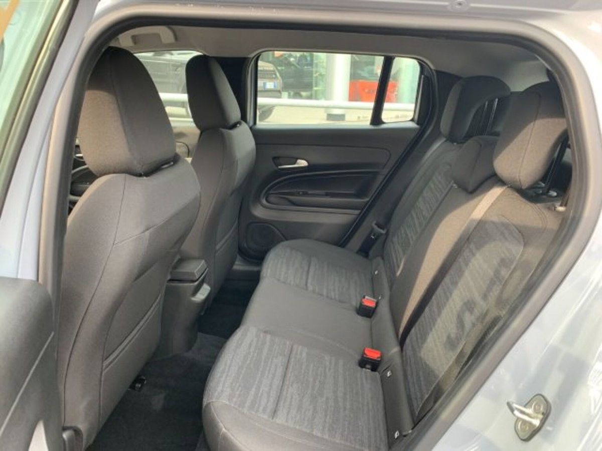 Jeep Avenger 1.2 turbo Longitude fwd 100cv (8)