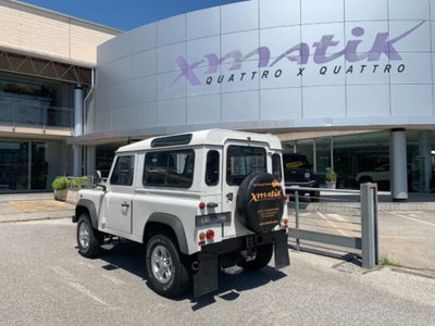 Land Rover Defender 90 2.4 TD4 Station Wagon S (3)