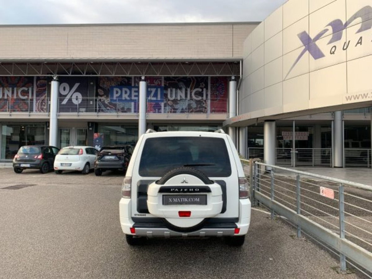 Mitsubishi Pajero 3.2 DI-D 16V aut. 5p. Instyle DPF (5)
