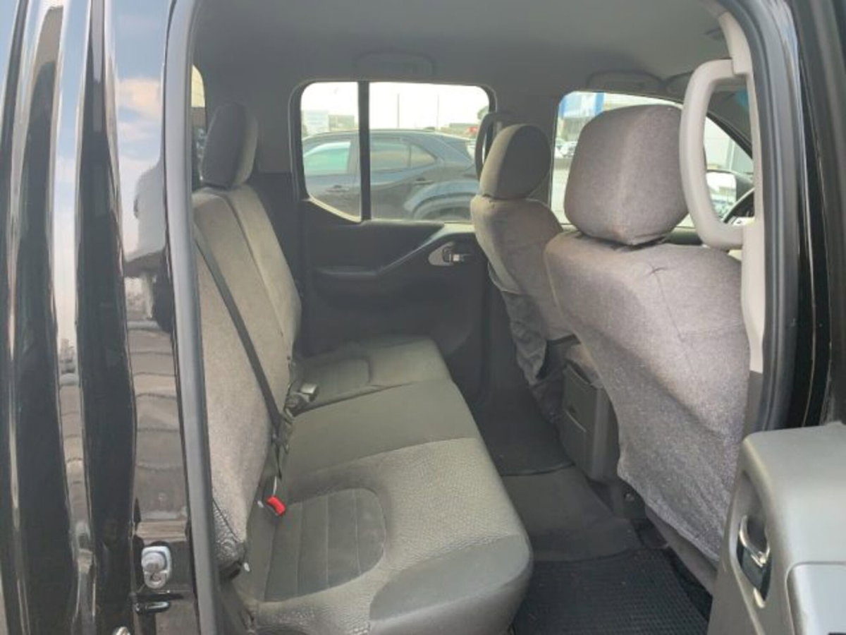 Nissan Navara 2.5 dCi 190CV 4 porte Double Cab LE Plus (8)