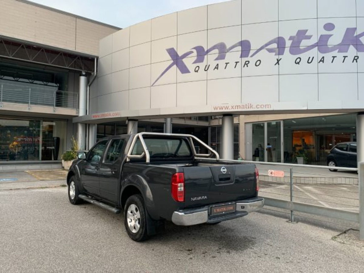 Nissan Navara 2.5 dCi 4 porte Double Cab XE (3)