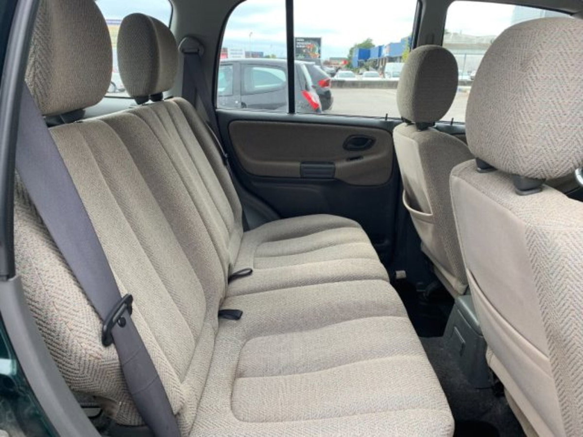 Suzuki Grand Vitara TDI S.W. (9)