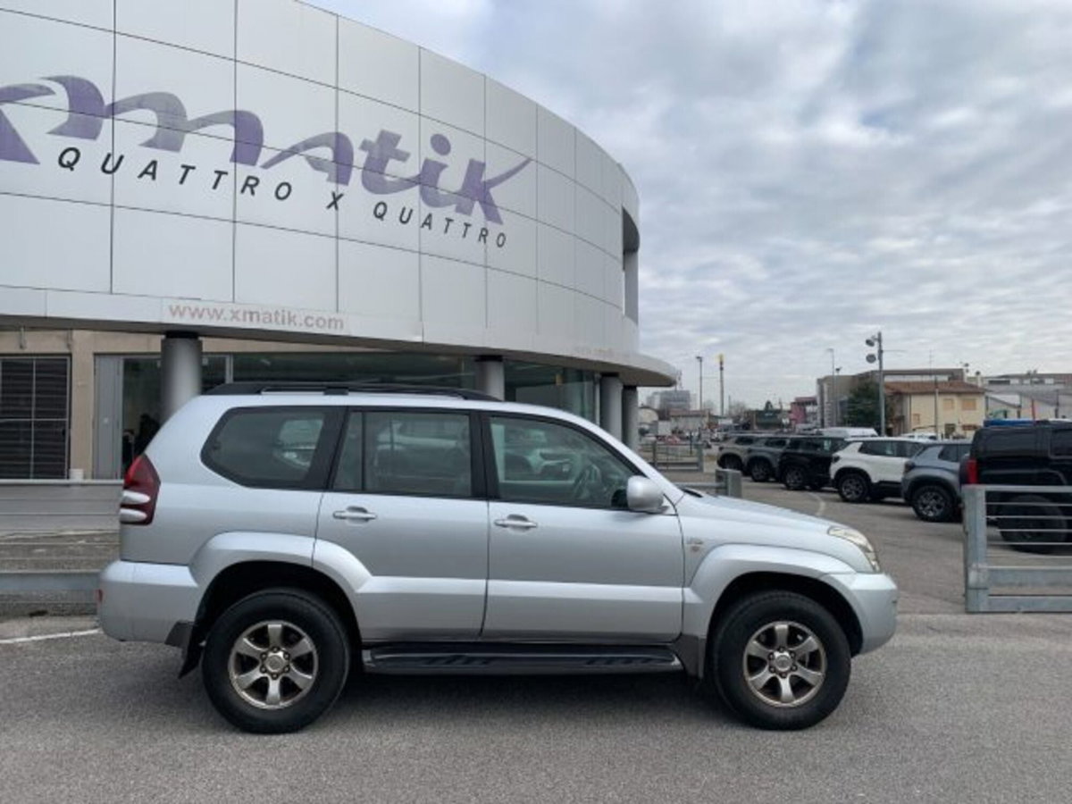 Toyota Land Cruiser D-4D 16V cat 5 porte aut. Sol (7)