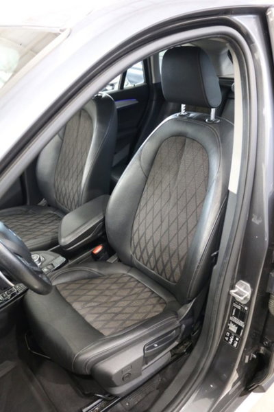 BMW X1 sDrive18d xLine Plus (10)