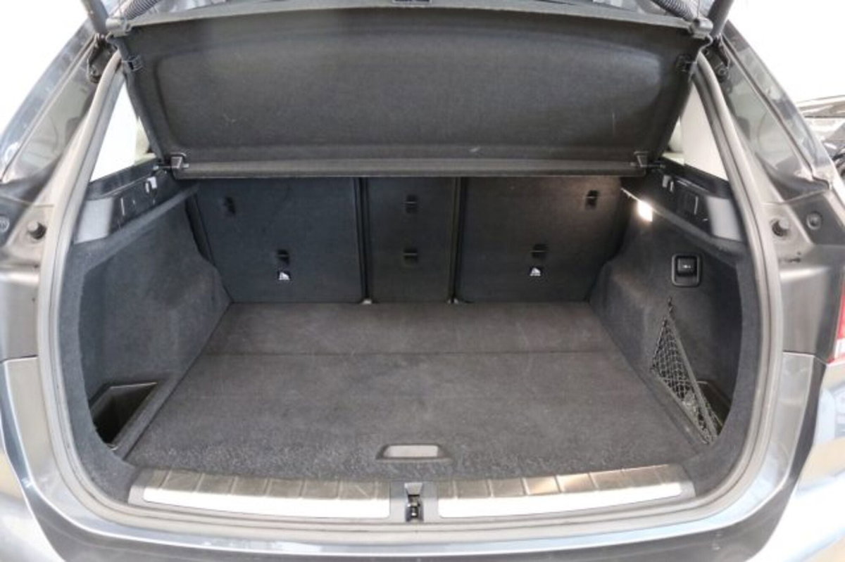 BMW X1 sDrive18d xLine Plus (16)
