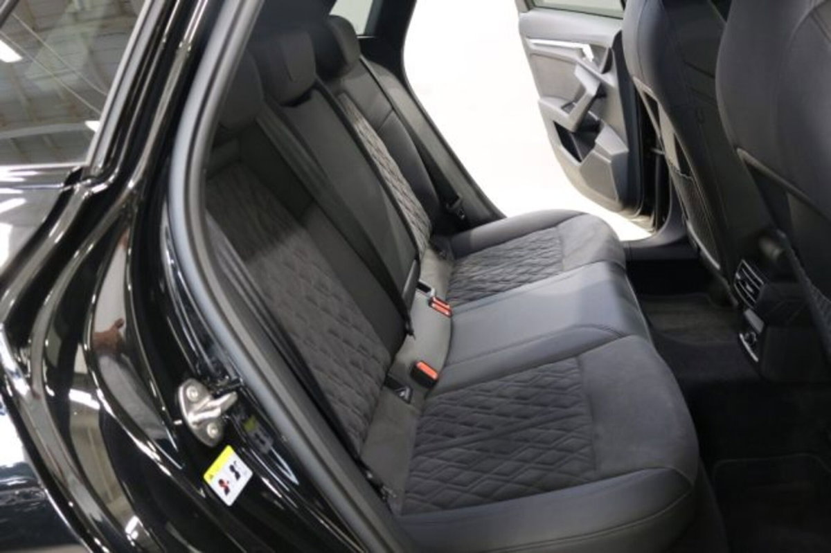 Audi RS 3 Sportback 3 TFSI quattro S tronic (17)