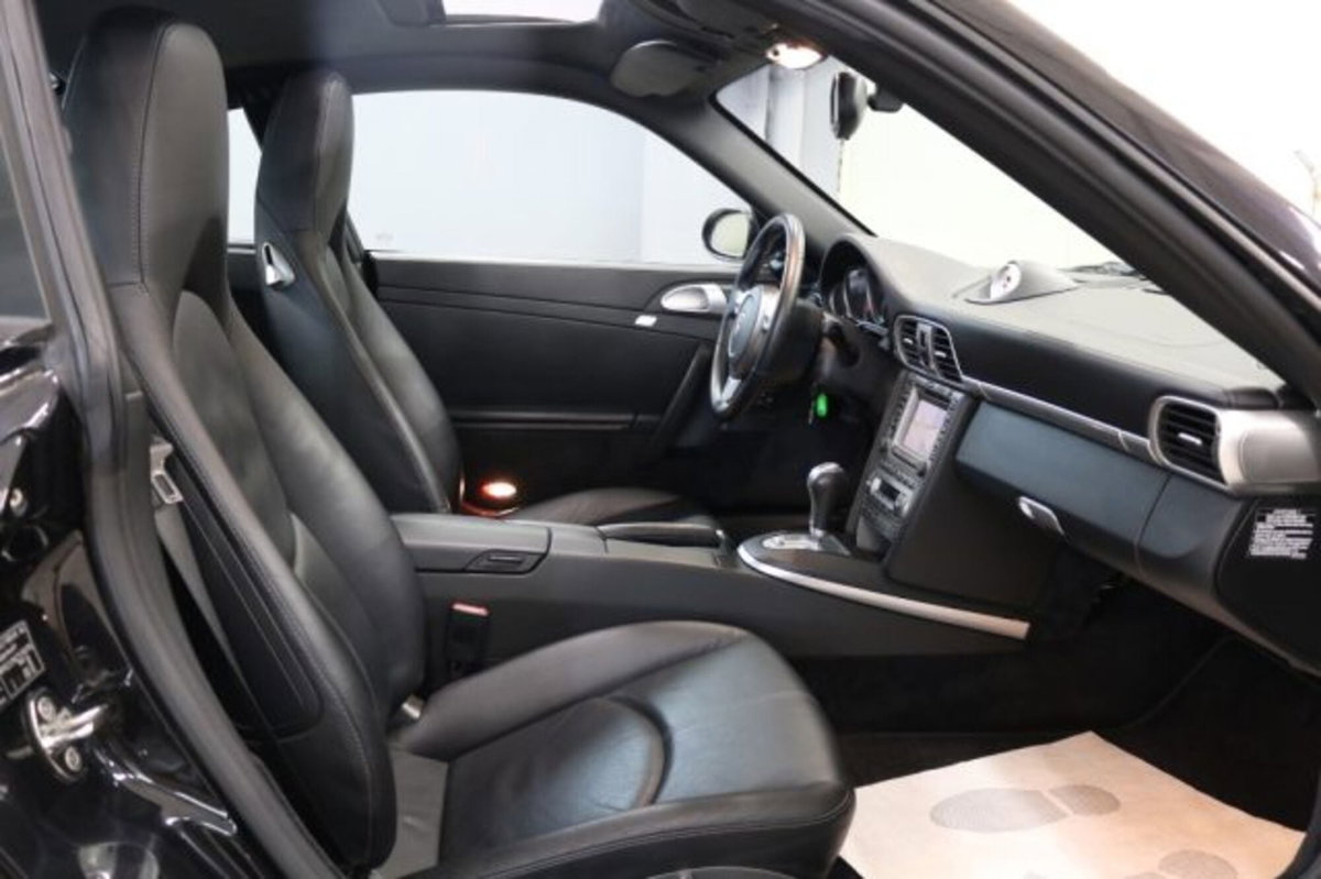 Porsche 911 Coupé Turbo (17)