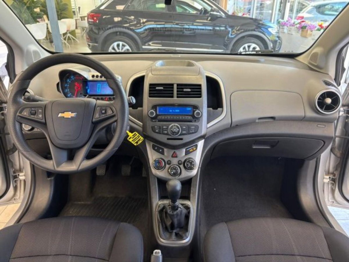 Chevrolet Aveo 1.2 86CV 4 porte LT (11)