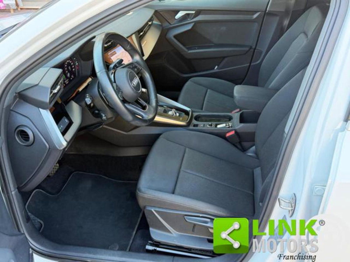 Audi A3 Sportback 30 g-tron S tronic Business Advanced (10)