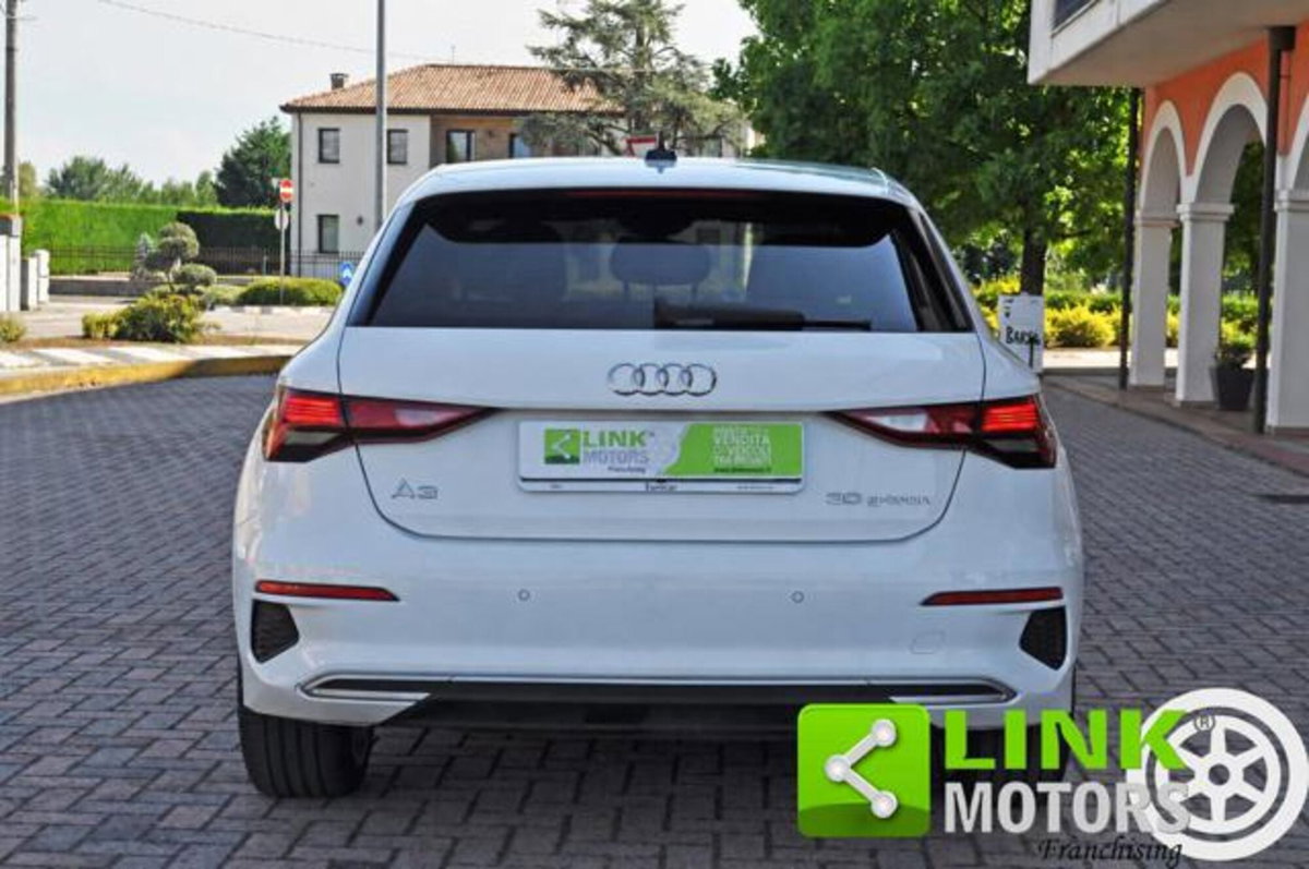 Audi A3 Sportback 30 g-tron S tronic Business Advanced (4)