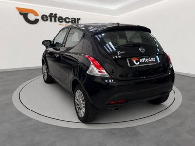 Lancia Ypsilon 1.2 69 CV 5 porte GPL Ecochic Gold (3)