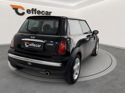 MINI Mini 1.6 16V Cooper (6)