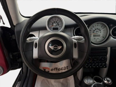 MINI Mini 1.6 16V Cooper (8)
