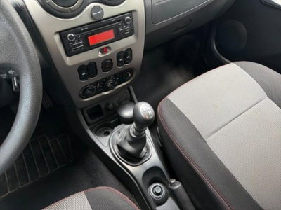 Dacia Duster 1.5 dCi 110CV 4x2 Lauréate (11)