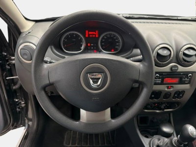 Dacia Duster 1.5 dCi 110CV 4x2 Lauréate (8)