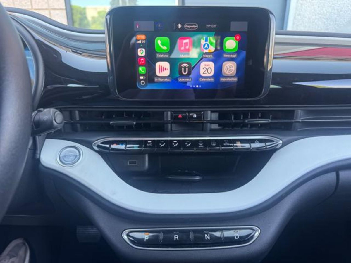 Fiat 500e Passion Berlina 42 kWh (10)