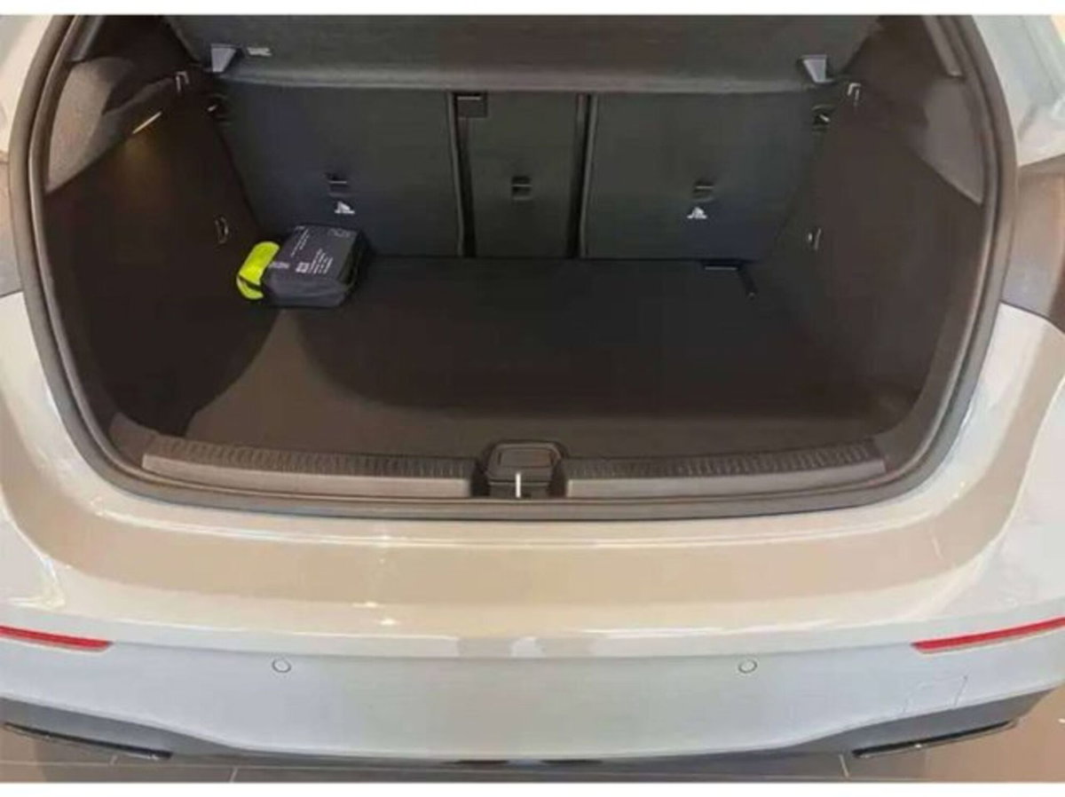 Mercedes-Benz Classe A Sedan 250 Automatic 4Matic 4p. Premium (12)