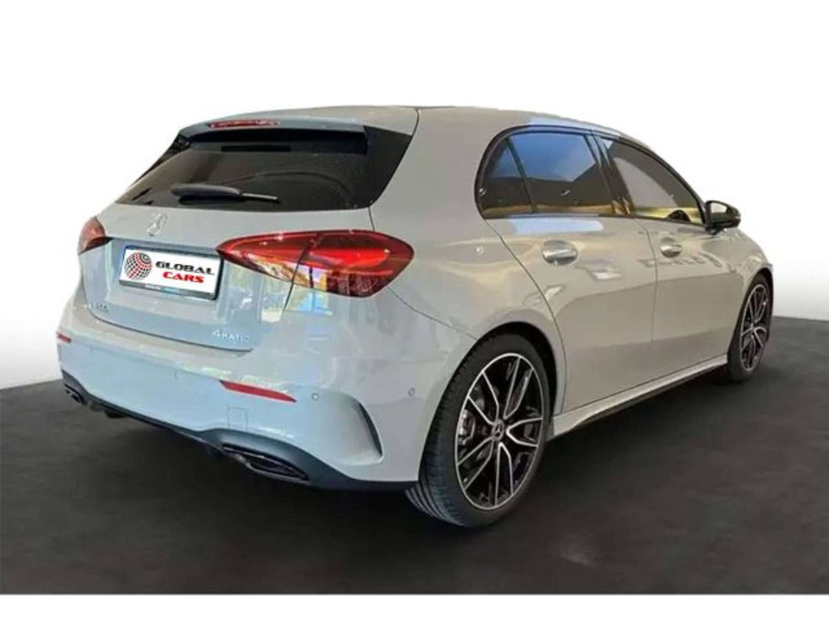 Mercedes-Benz Classe A Sedan 250 Automatic 4Matic 4p. Premium (4)