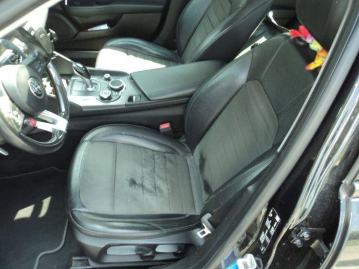 Alfa Romeo Giulia 2.2 Turbodiesel 180 CV AT8 Super (5)
