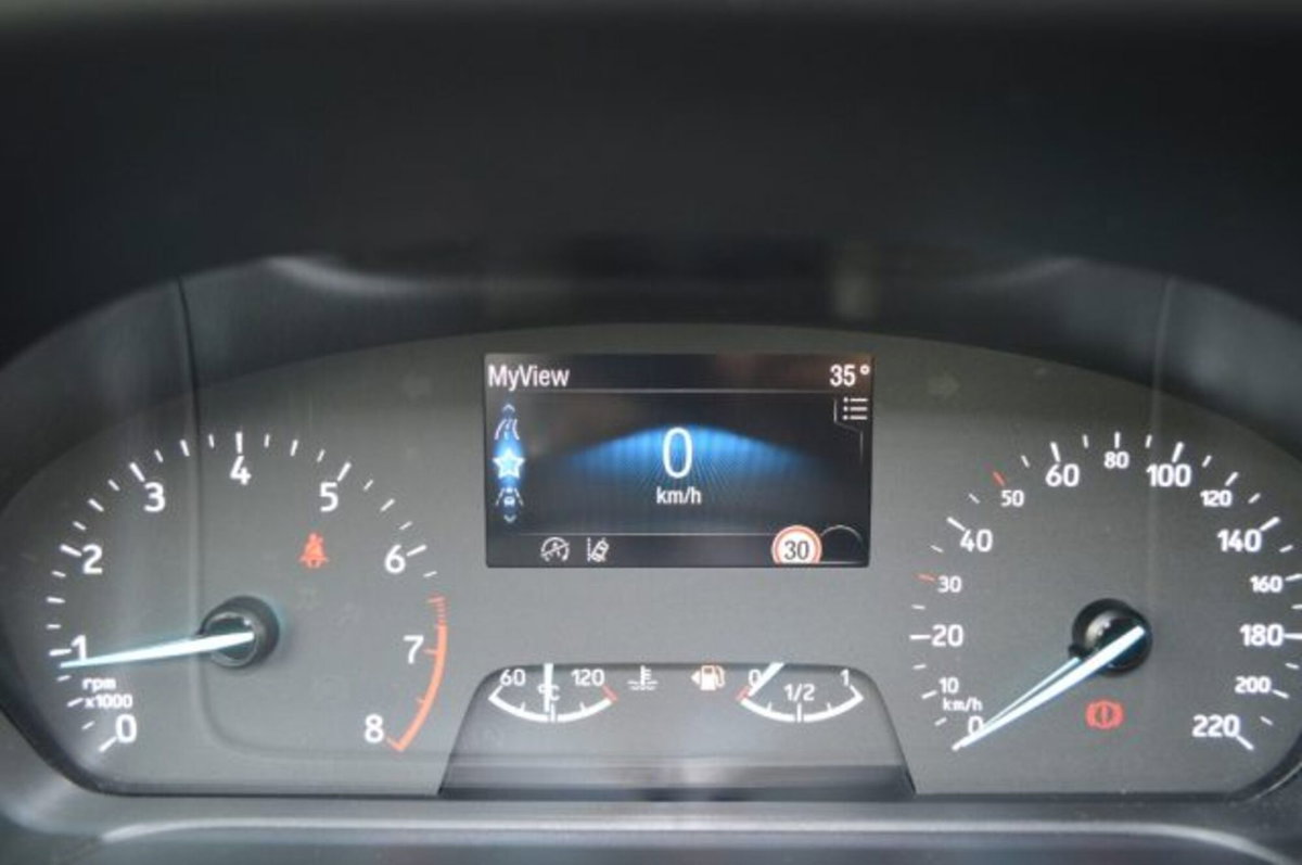 Ford Puma 1.0 EcoBoost Hybrid 125 CV S&S aut. Titanium X (10)