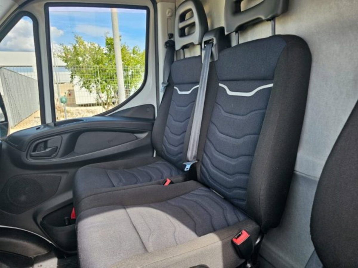 Iveco Daily Furgone 35S12V 2.3 HPT PM-TM Furgone (11)