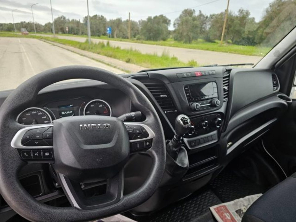 Iveco Daily Telaio 35C14 BTor 2.3 HPT PL-RG Cabinato (13)
