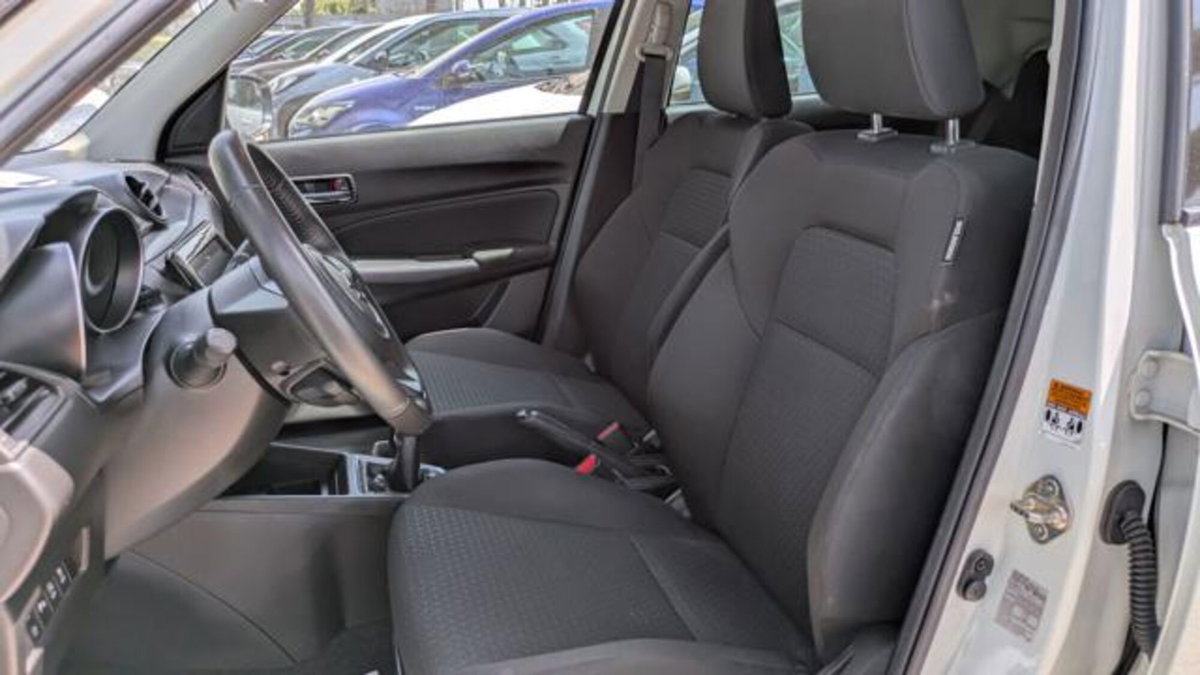 Suzuki Swift 1.2 Hybrid Cool (10)