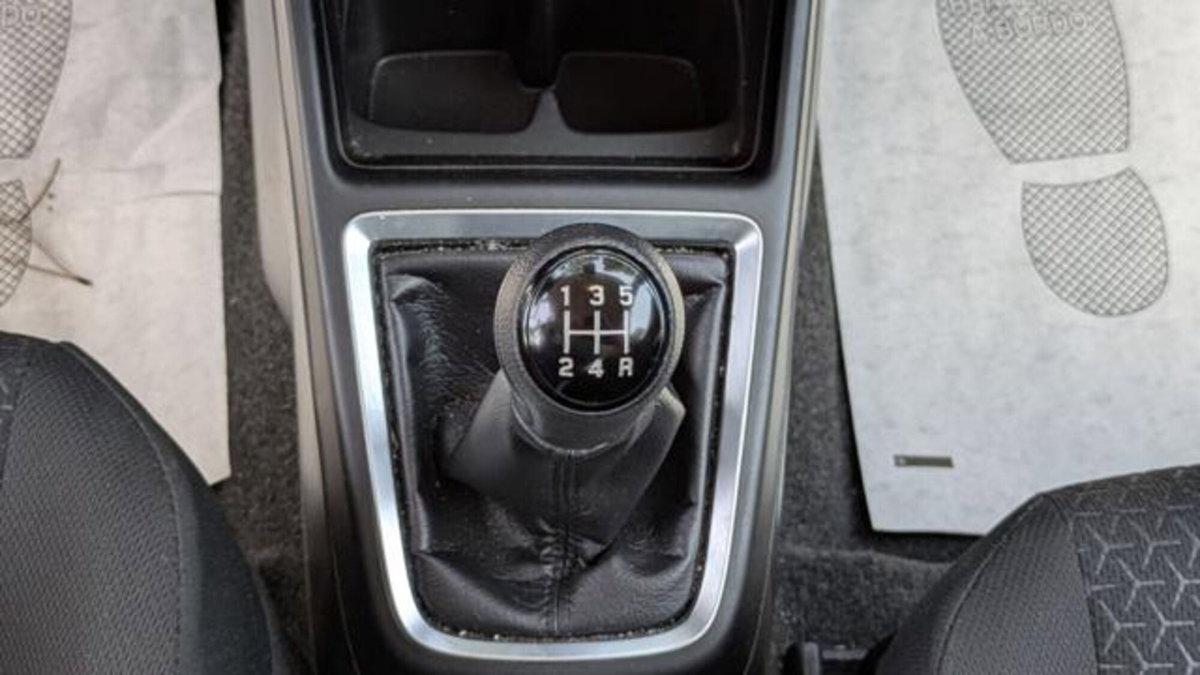 Suzuki Swift 1.2 Hybrid Cool (14)