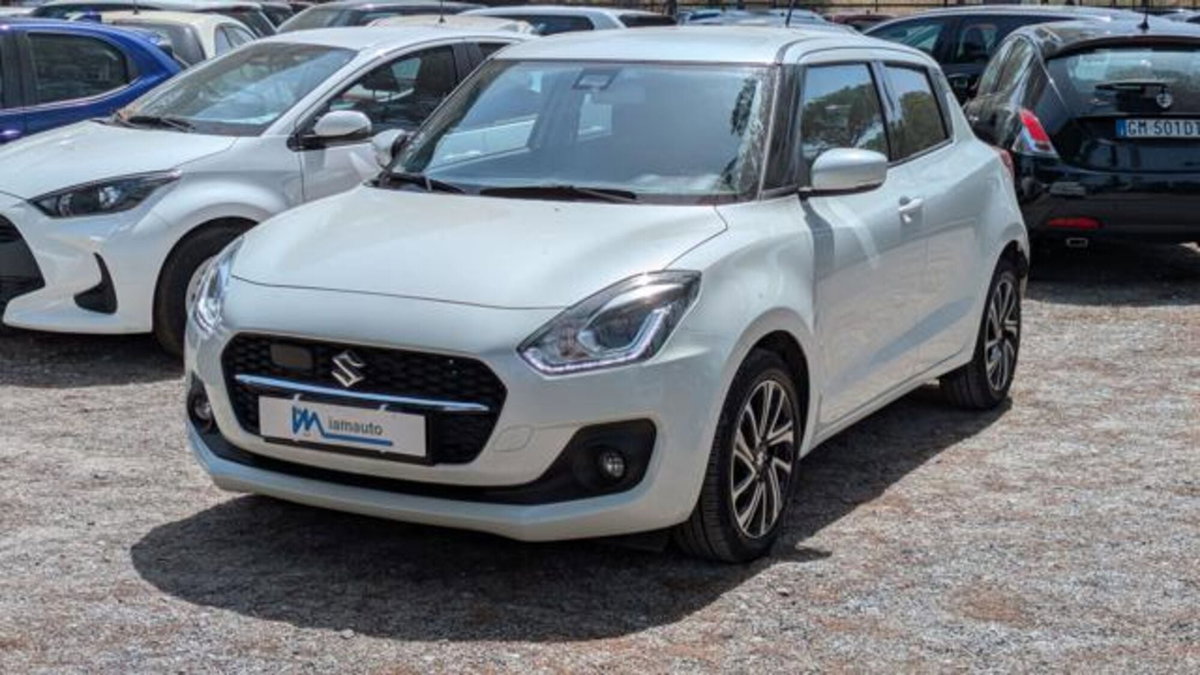 Suzuki Swift 1.2 Hybrid Cool (2)