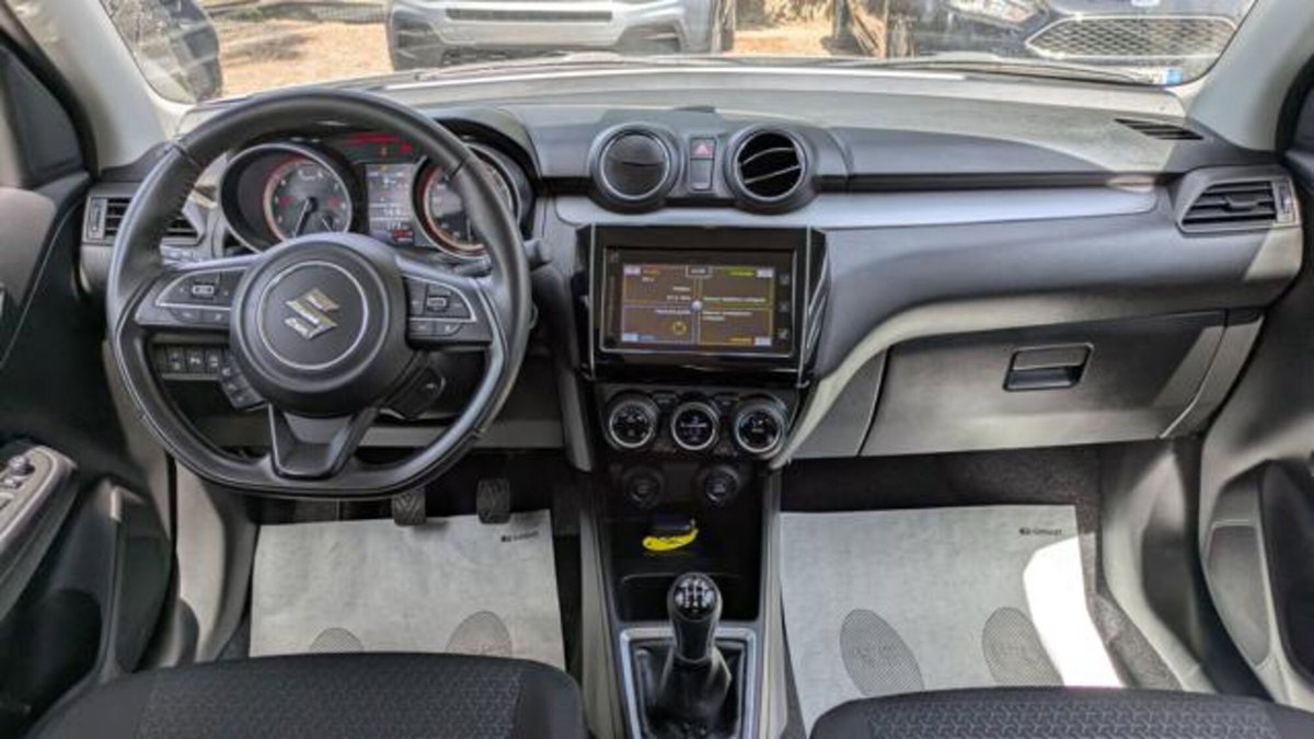 Suzuki Swift 1.2 Hybrid Cool (7)