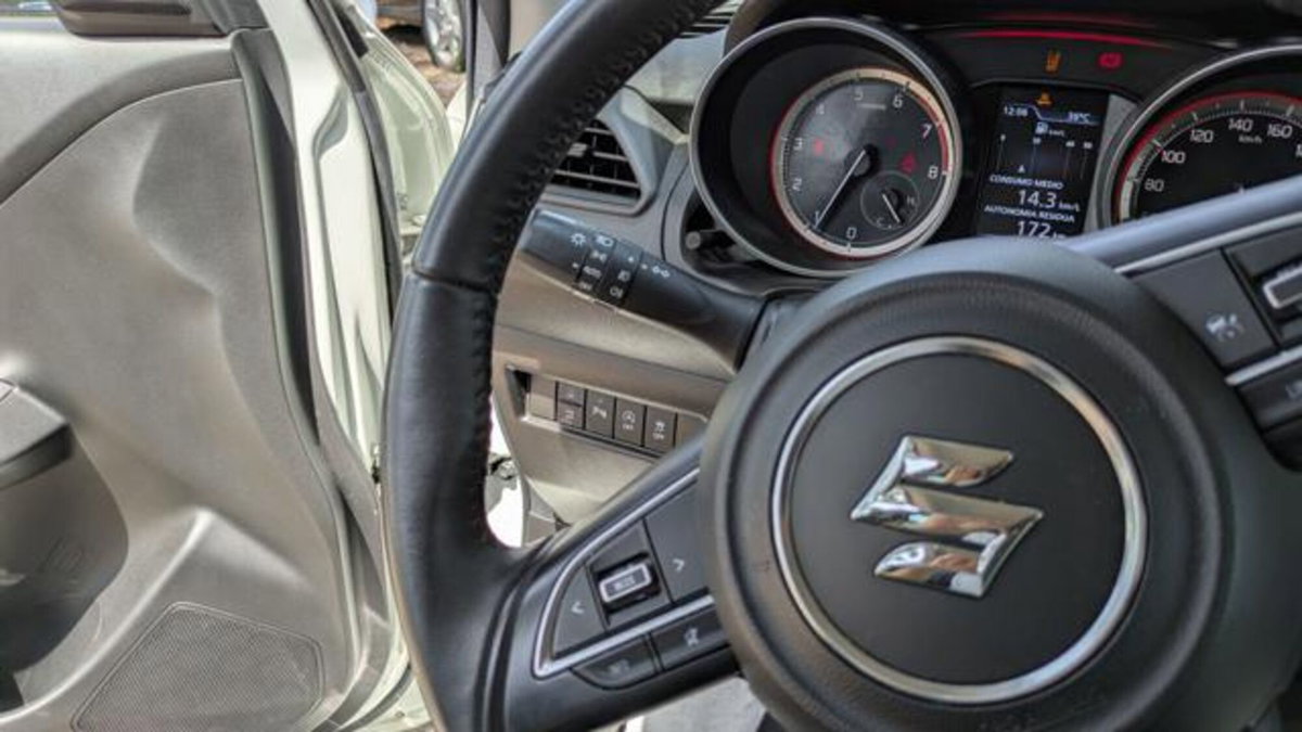 Suzuki Swift 1.2 Hybrid Cool (12)