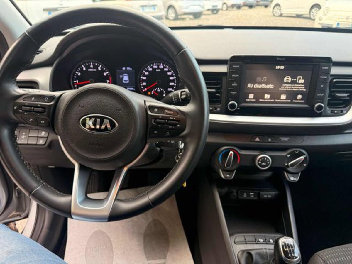 Kia Stonic 1.4 MPI EcoGPL Style (7)