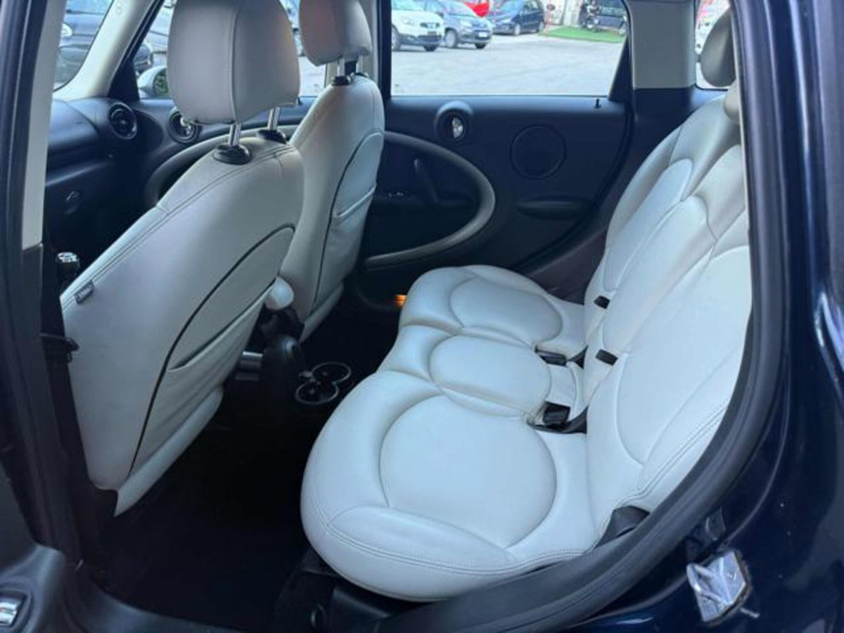 MINI Mini Countryman 1.6 Cooper D Countryman (12)