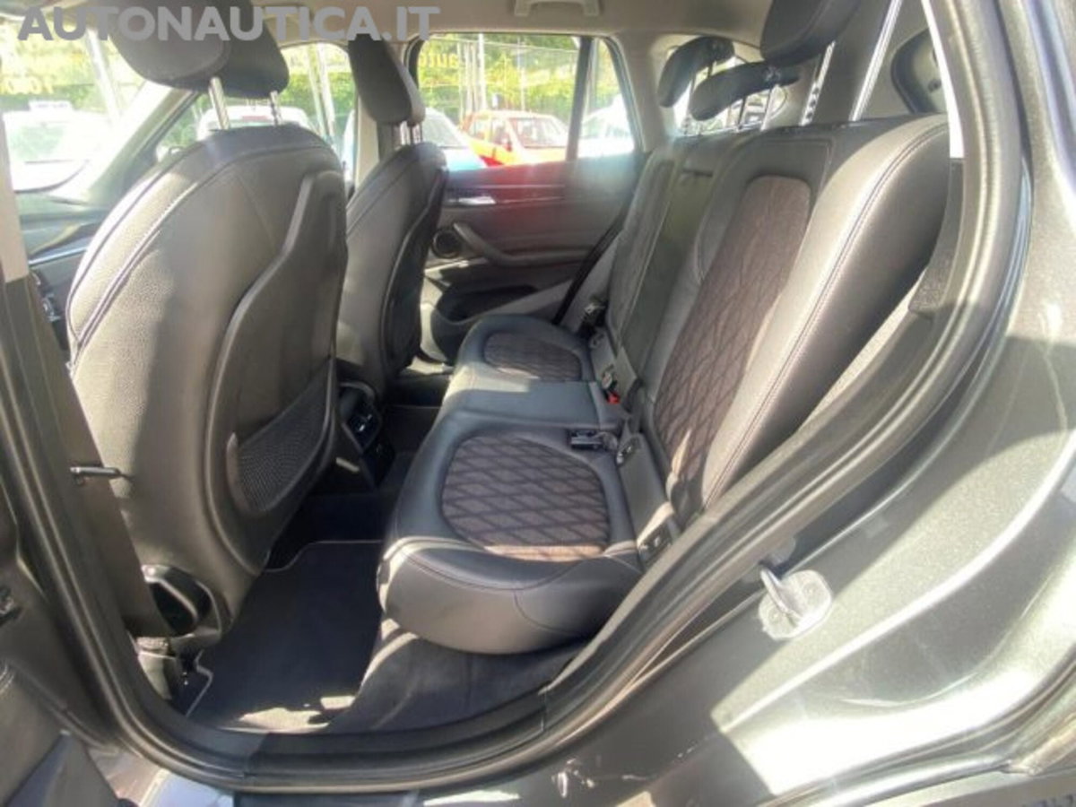 BMW X1 sDrive 18d Msport (9)