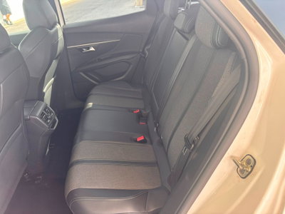 Peugeot 3008 BlueHDi 130 S&S EAT8 Allure Pack (7)