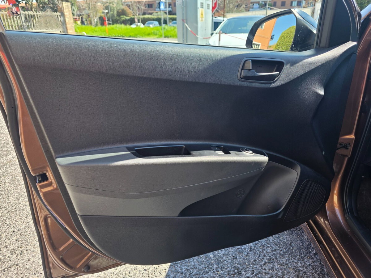 Hyundai i10 1.0 econext Gpl Connectline (3)
