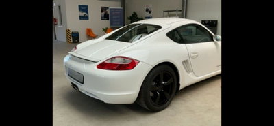Porsche Cayman 2.7 (6)